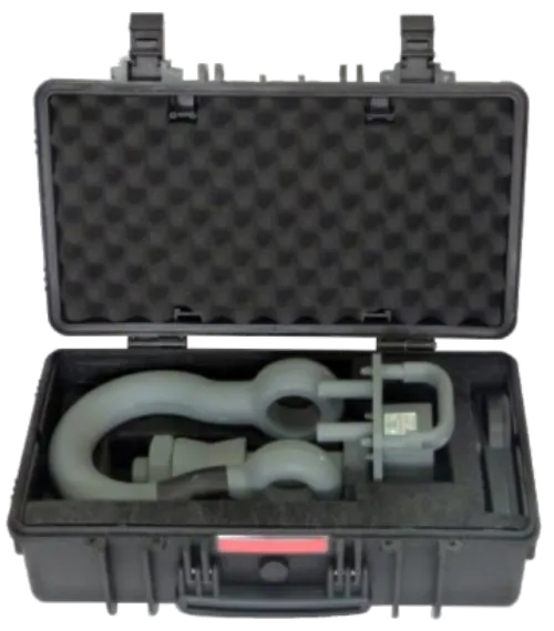 Load shackle in transit case